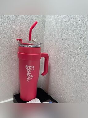 NEW Barbie Tumbler with Handle and Straw 40oz Pink Barbiecore